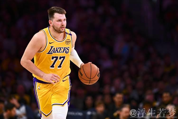 4月4日常规赛:勇士对阵湖人 东契奇精彩表现 4月4日常规赛:勇士对阵湖人 东契奇精彩表现